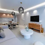Daire Beautiful 3 Bedroom Fully Renovated