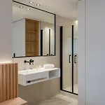 Beautiful 3 Bedroom Fully Renovated