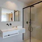 Daire Beautiful 3 Bedroom Fully Renovated *