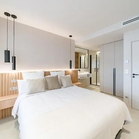Beautiful 3 Bedroom Fully Renovated