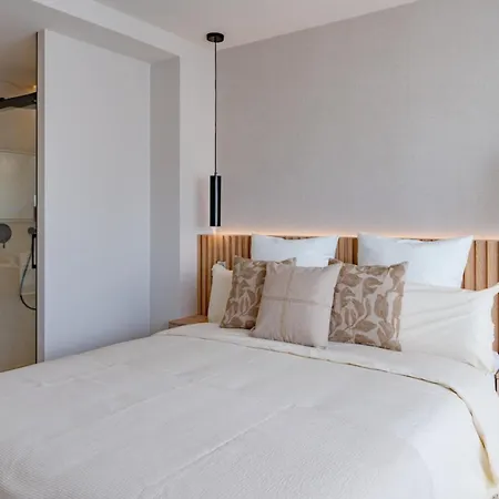 דירה Beautiful 3 Bedroom Fully Renovated *
