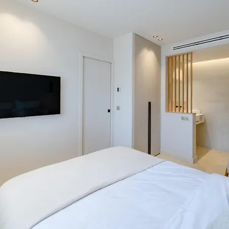 דירה Beautiful 3 Bedroom Fully Renovated *