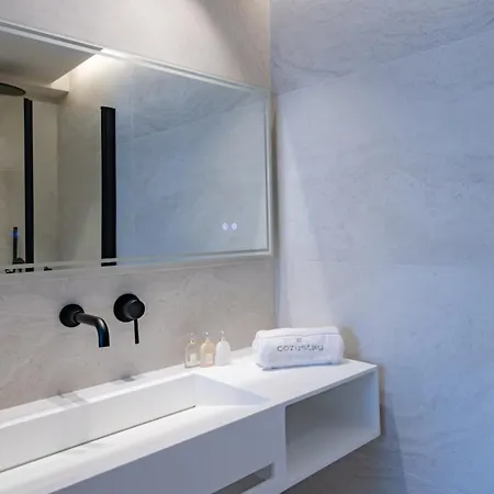 דירה Beautiful 3 Bedroom Fully Renovated